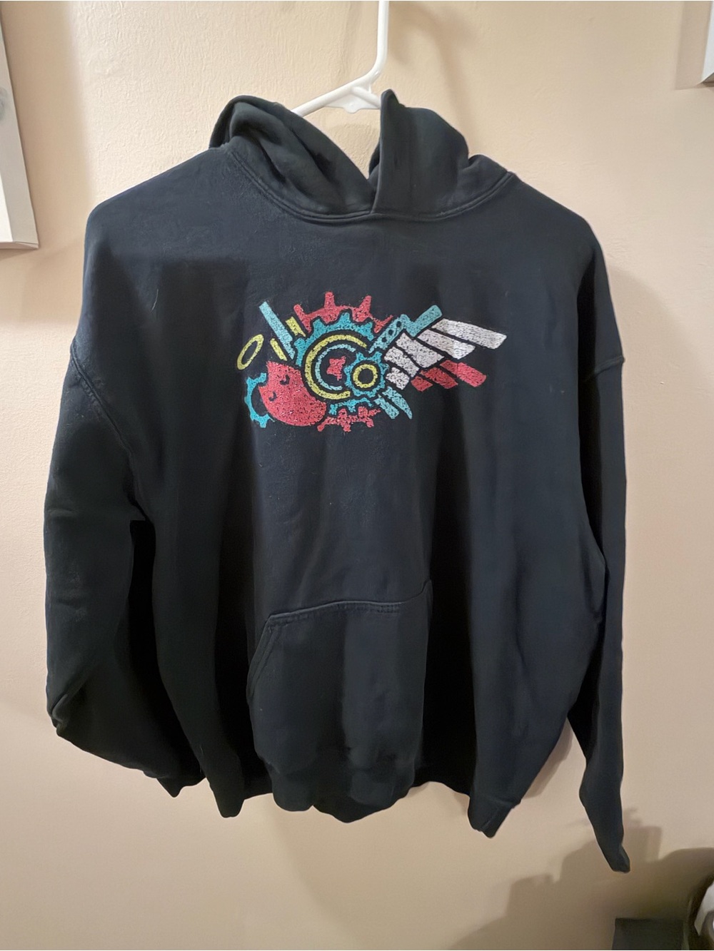 Gildan SK8 the Infinity Graphic Black Hoodie size L missing drawstring